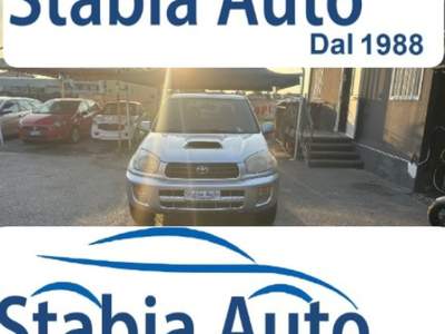 Toyota RAV4 RAV4 2.0 Tdi D-4D cat 5 porte Grigio usata Castellammare di Stabia