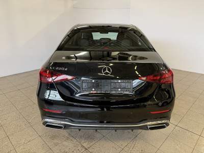 Mercedes-Benz Classe C Classe C-W206 2021 Berlina C 220 d mhev AMG Line Advanced 197cv auto Nero usata Monza
