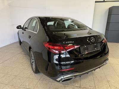 Mercedes-Benz Classe C Classe C-W206 2021 Berlina C 220 d mhev AMG Line Advanced 197cv auto Nero usata Monza