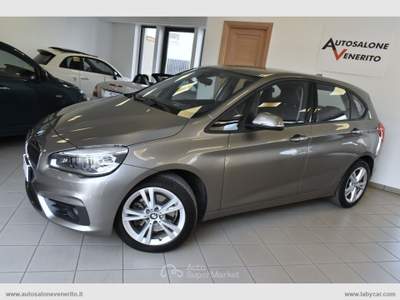 BMW Serie 2 Active Tourer 220d 220d xDrive Active Tourer Luxury aut. Beige usata San Michele Salentino