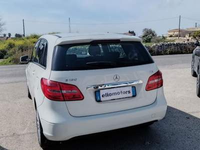 Mercedes-Benz Classe B 180 CDI Sport Bianco usata Modica