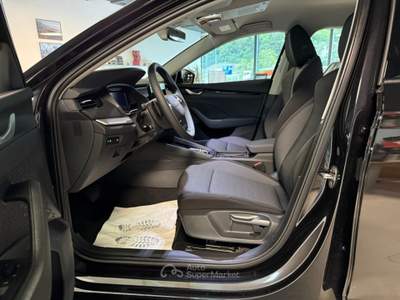 Skoda Octavia 2.0 TDI DSG Selection LED ACC DAB+ Smart Link Nero usata Chiusa