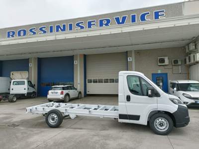 Fiat Ducato DUCATO MAXI L4H1 NUOVO A TELAIO XL 140 cv Bianco usata Quinzano d'Oglio