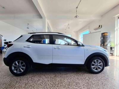 Kia Stonic 1.2 DPI Urban Bianco usata Brolo