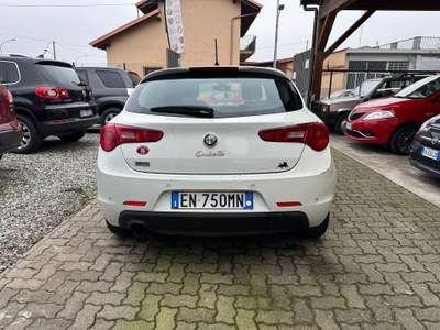 Alfa Romeo Giulietta giulietta 1.6 JTD-2 105 CV Bianco usata Torino