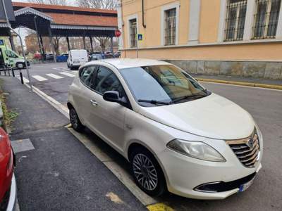 Lancia Ypsilon 1.3 MJT 16V 95 CV 5p. S&S Gold usata Bra