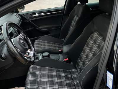 Volkswagen Golf 2.0  GTD Nero usata Stignano
