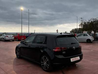 Volkswagen Golf 2.0  GTD Nero usata Stignano