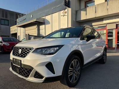 Seat Arona 1.0 ECO TSI XPERIENCE 110CV Bianco usata Casalserugo