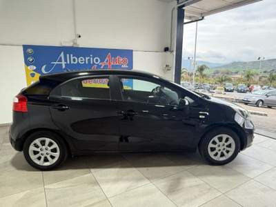 Kia Rio 1.1 CRDi 5p. Active Nero usata ADRANO