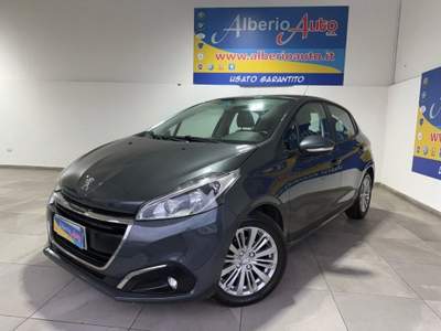 Peugeot 208 1° serie BlueHDi 75 5 porte Allure Grigio usata ADRANO