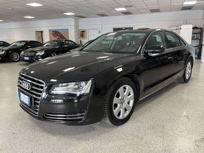 Audi A8 3.0 V6 tdi quattro tiptronic 1proprietario Nero usata Capriolo