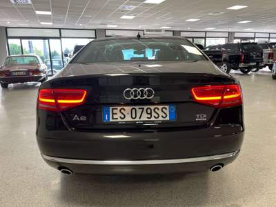 Audi A8 3.0 V6 tdi quattro tiptronic 1proprietario Nero usata Capriolo