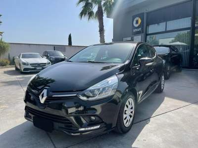 Renault Clio 1.2 75 CV 5p. Life Nero usata Lucugnano
