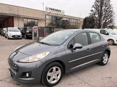 Peugeot 207 NEOPATENTATI Verde usata Verdello