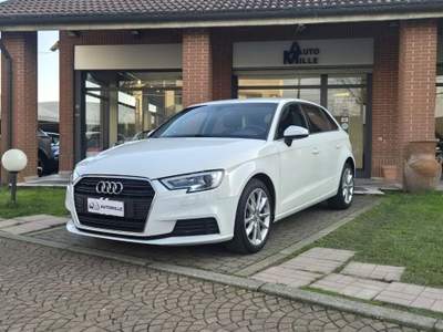 Audi A3 1.6 TDI 116 CV S tronic Business Bianco usata Limbiate