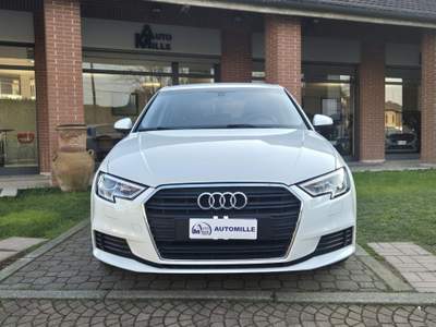 Audi A3 1.6 TDI 116 CV S tronic Business Bianco usata Limbiate