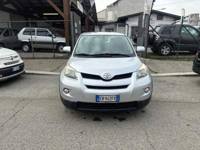 Toyota Urban Cruiser 4D AWD Luxury – 2010 🚗 Argento usata Torino