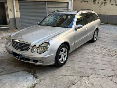 Mercedes-Benz Classe E Mercedes benz sw 220 CDI CLASSIC 2003 Argento usata Palermo