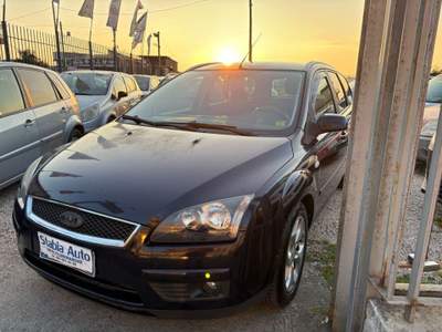 Ford Focus/Focus C-Max + 1.6 TDCi (90CV) S.W. Nero usata Castellammare di Stabia