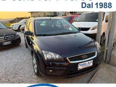 Ford Focus/Focus C-Max + 1.6 TDCi (90CV) S.W. Nero usata Castellammare di Stabia