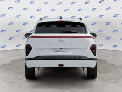 Hyundai Kona BEV 64,8 kWh Exclusive Bianco usata Pistoia