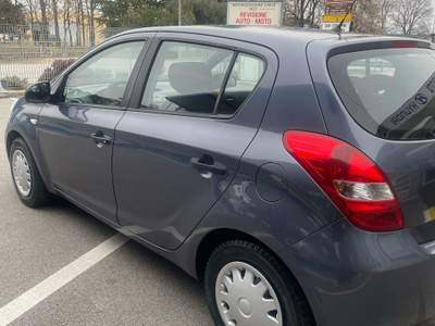 Hyundai i20 MOTORE REVISIONATO, UNICO PROPRIETARIO Grigio usata Manzano