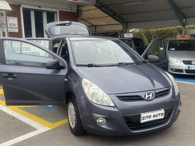 Hyundai i20 MOTORE REVISIONATO, UNICO PROPRIETARIO Grigio usata Manzano
