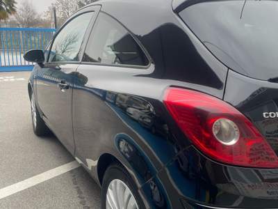 Opel Corsa MOTORE REVISIONATO, TURBINA ALTA Nero usata Manzano