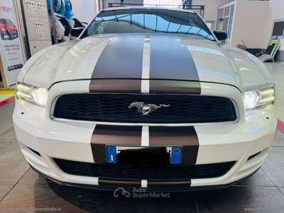 Ford Mustang Mustang V6 aut. GT KW 224 Bianco usata Venezia