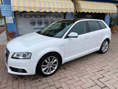 Audi A3 SPB 1.6 TDI 105 CV S tronic S-Line neopatentati Bianco usata Brusnengo
