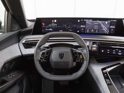Peugeot 3008 Hybrid 136 e-DCS6 Allure Grigio usata Limbiate