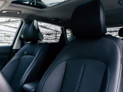 Hyundai Kona EV 64.8 KWh Exclusive Grigio usata Castenaso