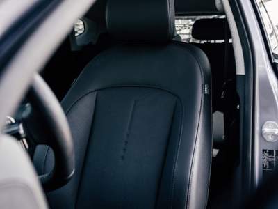 Hyundai Kona EV 64.8 KWh Exclusive Grigio usata Castenaso