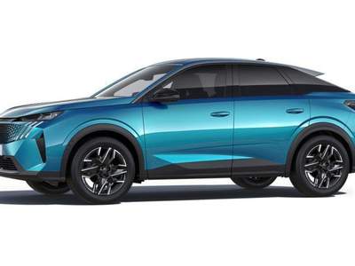 Peugeot 3008 Hybrid 145 e-DCS6 ALLURE+BUSINESS+GT+GT EXCLUSIVE Blu/Azzurro usata Fara Gera d'Adda