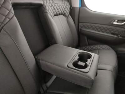 Foton Tunland G7 Tunland G7 2.0 TDI AUT. Doppia Cabina 4WD IVA ESCL Nero usata Barletta