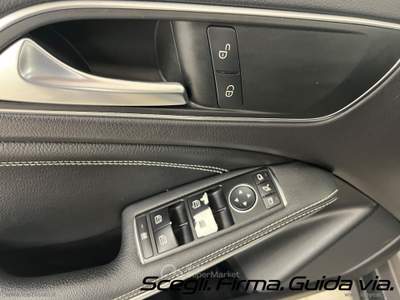 Mercedes-Benz GLA GLA 200 CDI Automatic Sport EU6 Argento usata Civita Castellana