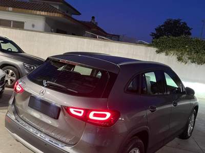 Mercedes-Benz GLA 200 d Automatic Business Grigio usata Lucugnano