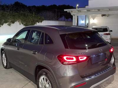Mercedes-Benz GLA 200 d Automatic Business Grigio usata Lucugnano