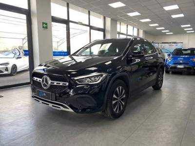 Mercedes-Benz GLA 200 d Business Extra auto Nero usata Carlentini