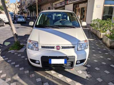 Fiat Panda 1.3 mjt 16V 4x4 75CV Bianco usata Zafferana Etnea