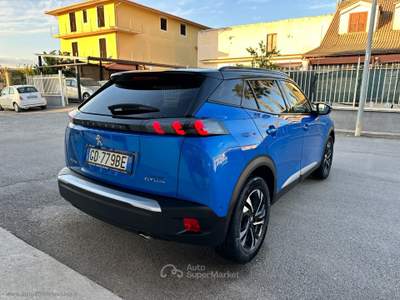 Peugeot 2008 2008 BlueHDi 100 S&S GT Line Blu/Azzurro usata Barrafranca