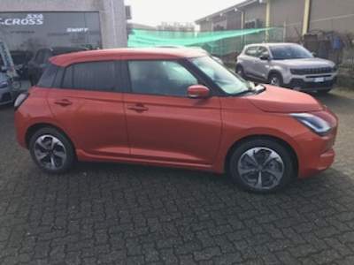 Suzuki Swift 1.2 Hybrid Top 2wd NUOVO DA IMMATRICOLARE Arancione usata Casteggio