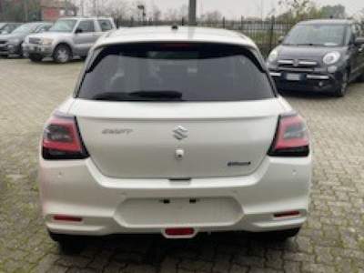 Suzuki Swift 1.2 Hybrid Top 2wd NUOVO DA IMMATRICOLARE Arancione usata Casteggio