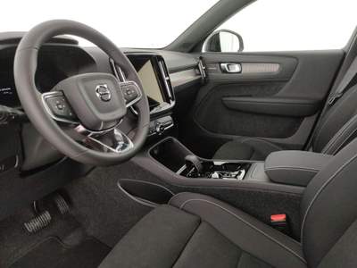 Volvo XC40 B3 automatico Ultra Dark - KM0 Rosso usata Modena