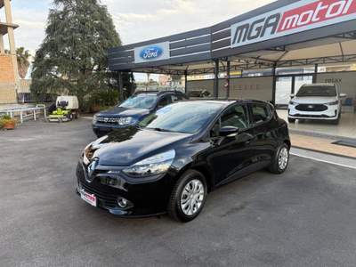 Renault Clio 1.5 dCi 8V 75CV 5 porte Wave Nero usata Giugliano in Campania