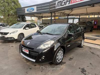 Renault Clio 1.2 16V 5 porte GPL Yahoo! Nero usata Giugliano in Campania