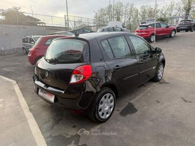 Renault Clio 1.2 16V 5 porte GPL Yahoo! Nero usata Giugliano in Campania