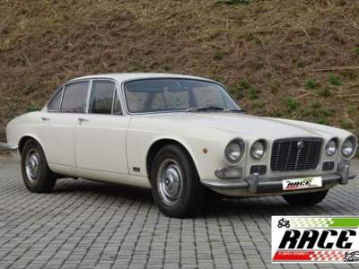 Jaguar XJ6 2.8 LITRE Giallo usata Pieve a Nievole