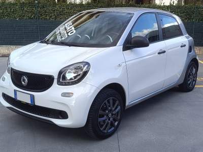 Smart ForFour 70 1.0 twinamic Passion Bianco usata SORA